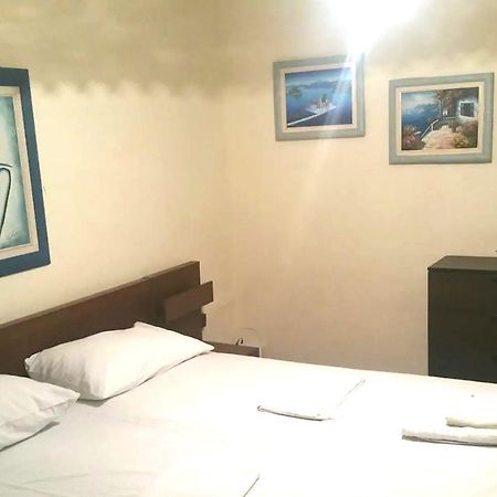 Communist Style Apartment Tirana Bagian luar foto